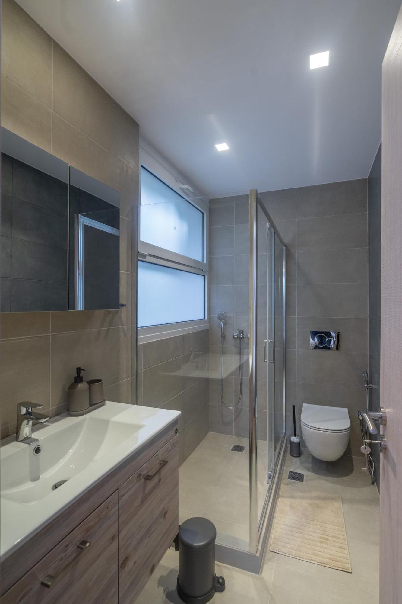 Glyfada Glamorous Apartment *