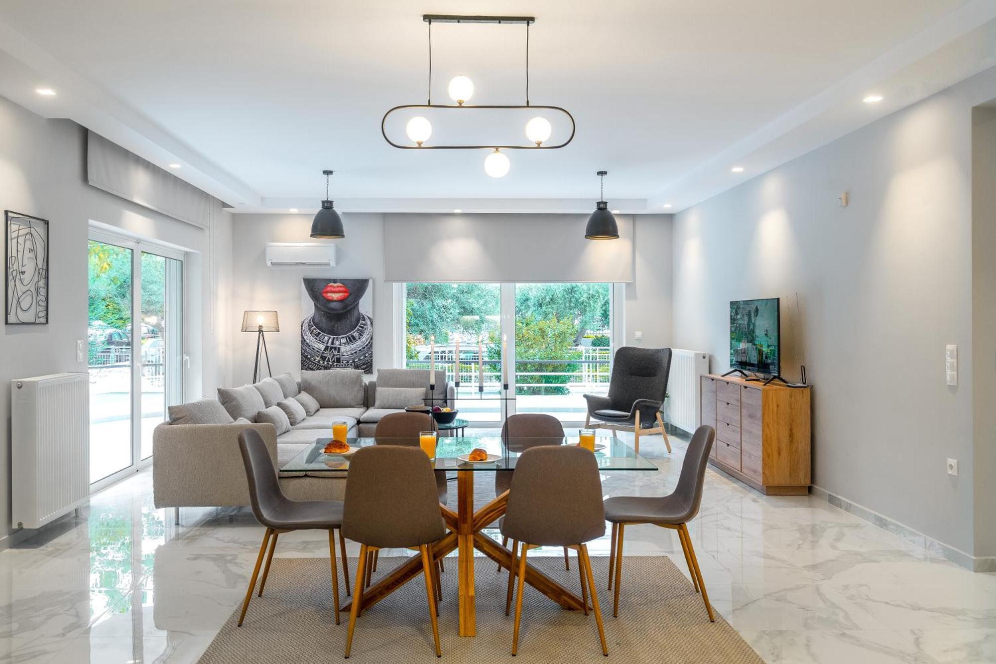Glyfada Glamorous Apartment *